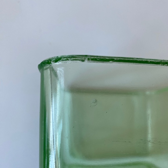 Vintage Uranium Glass Fridge Dish: Green Glass, Glowing - Picture 8 of 11